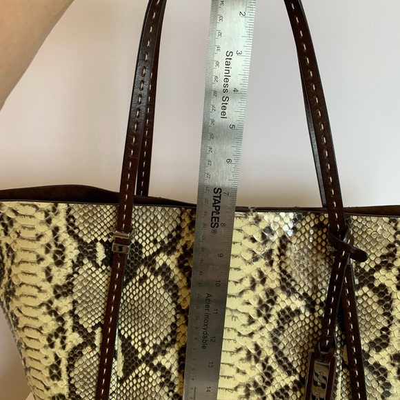 Michael Kors Collection Large Python tote - Picture 5 of 6
